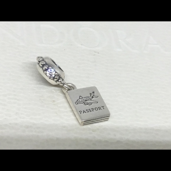 Pandora Passport Charm - Picture 3 of 5